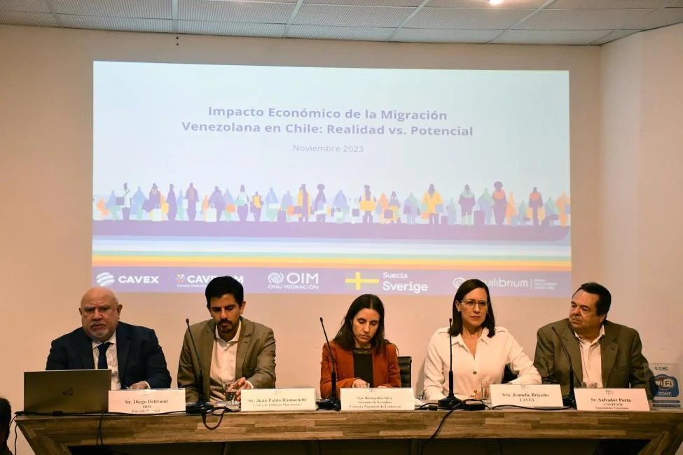 Fotografía histórica recuperada: 79 % de la población migrante venezolana EN CHILE se encuentra trabajando aporta el 1.03 % en impuesto