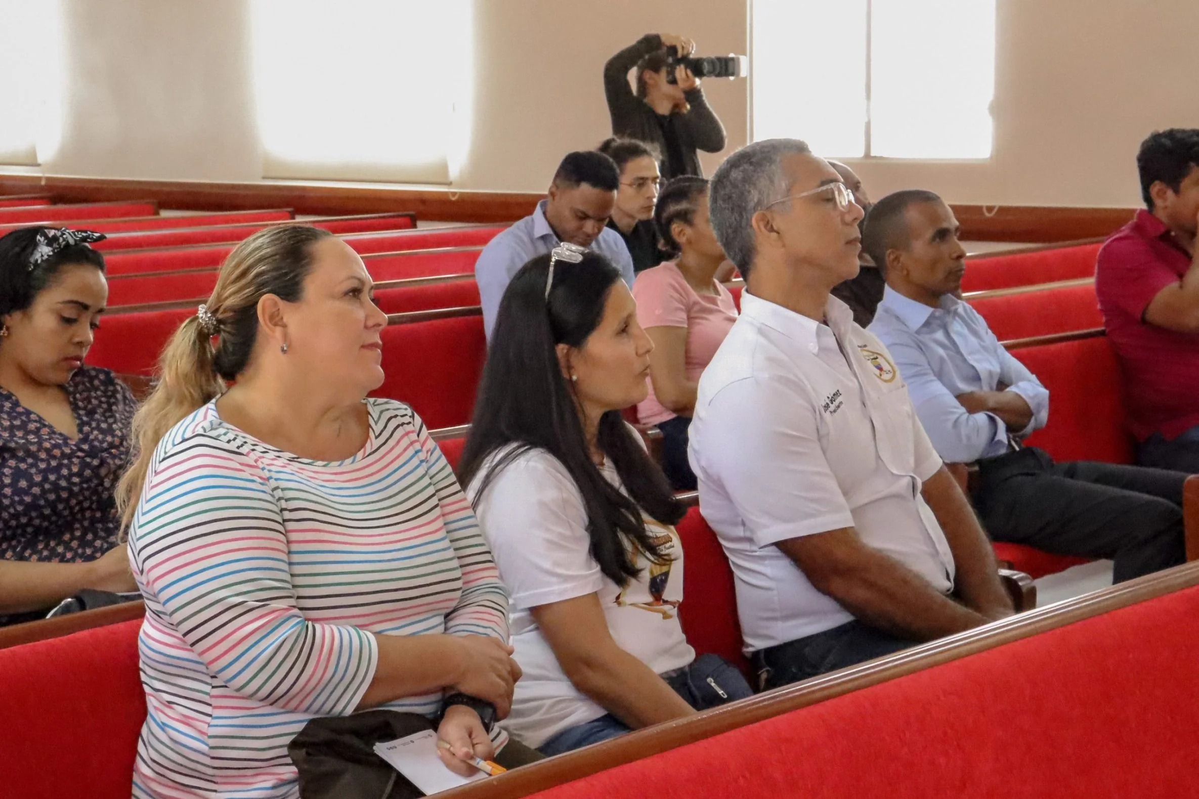 Fotografía histórica recuperada: Migrantes venezolanos reciben herramientas para su inclusión laboral en RD
