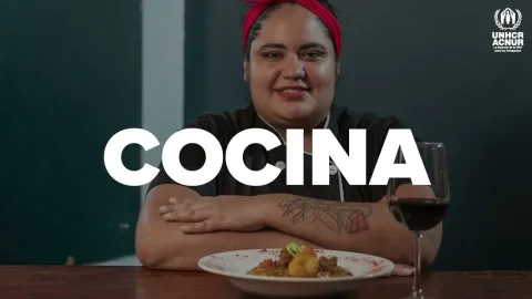 Vista previa de ACNUR publica libro «COCINA FUSION» experiencia de personas refugiadas en las Américas