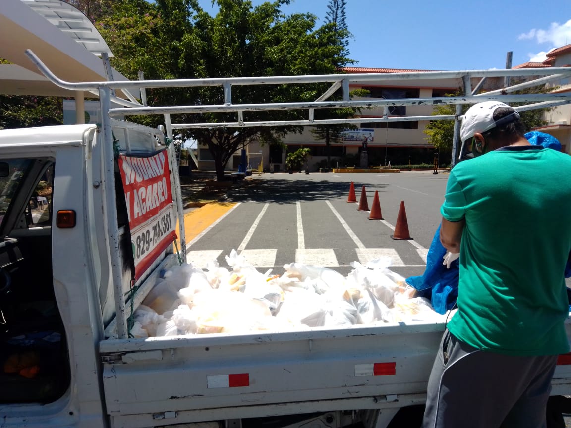 Donativos de parroquias e instituciones hicieron posible la entrega de alimentos a migrantes venezolanos